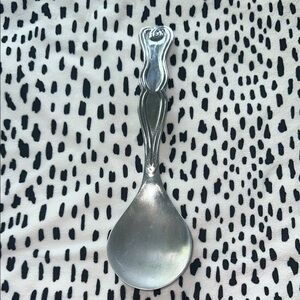 Elegant Matiposa serving Spoon